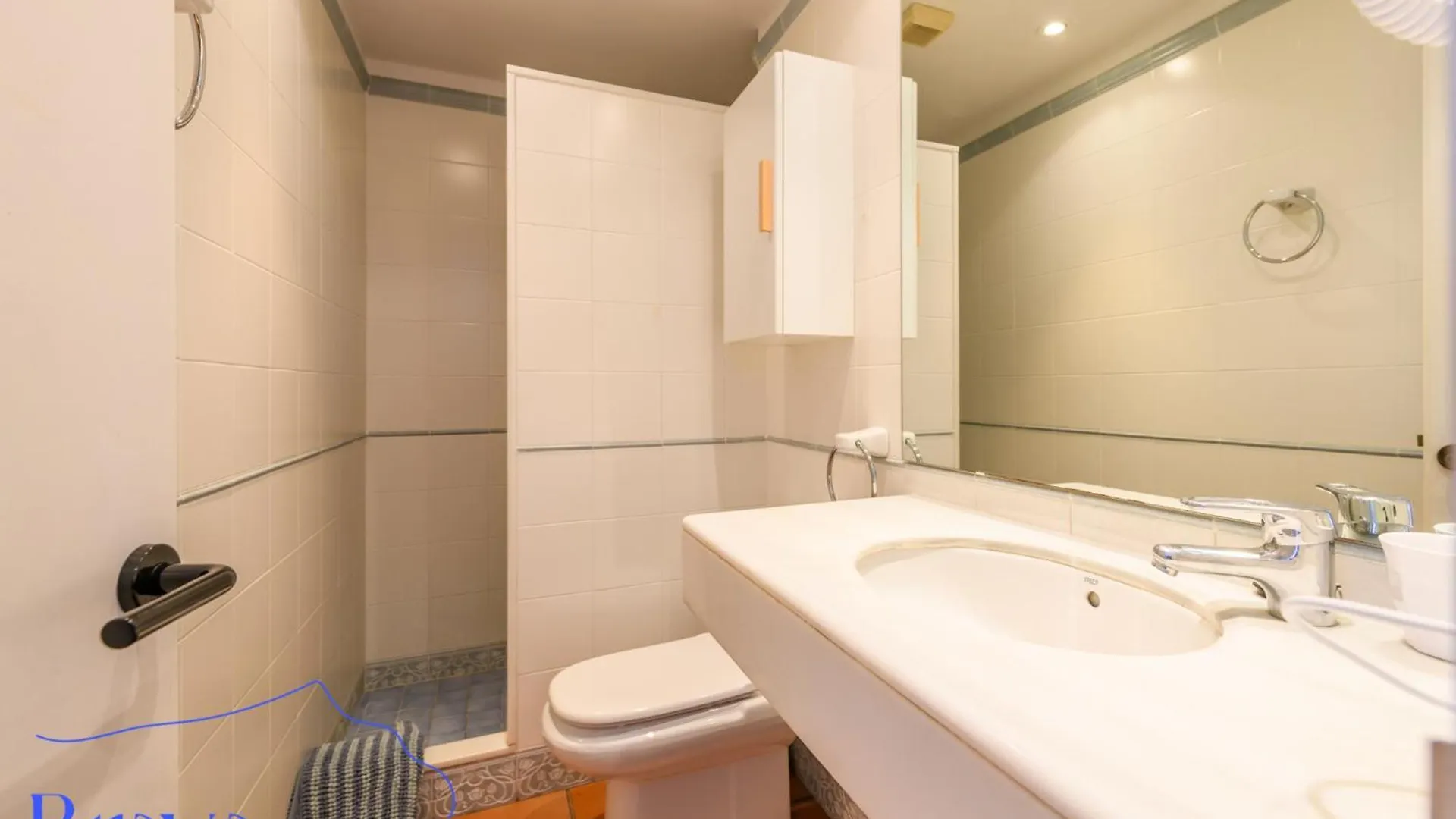 カダケスCasa Llucia - Check-Out 1 Pm I 3' Playa I Planta Baja I Centrico I Equipadoアパートメント カダケス